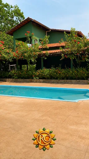 Piscina e &aacute;rea externa