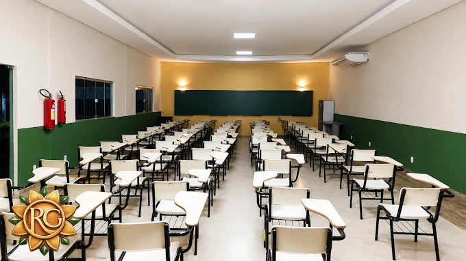 Sala ampla para atividades